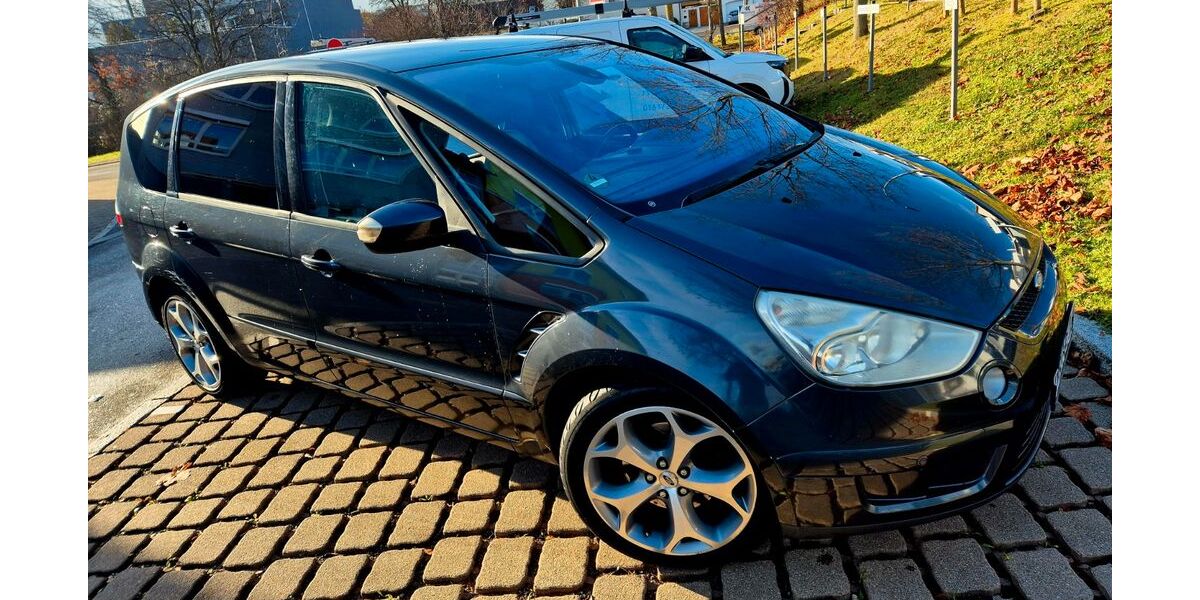 Ford S-Max 324.200 km 1.800 € Filderstadt 70794