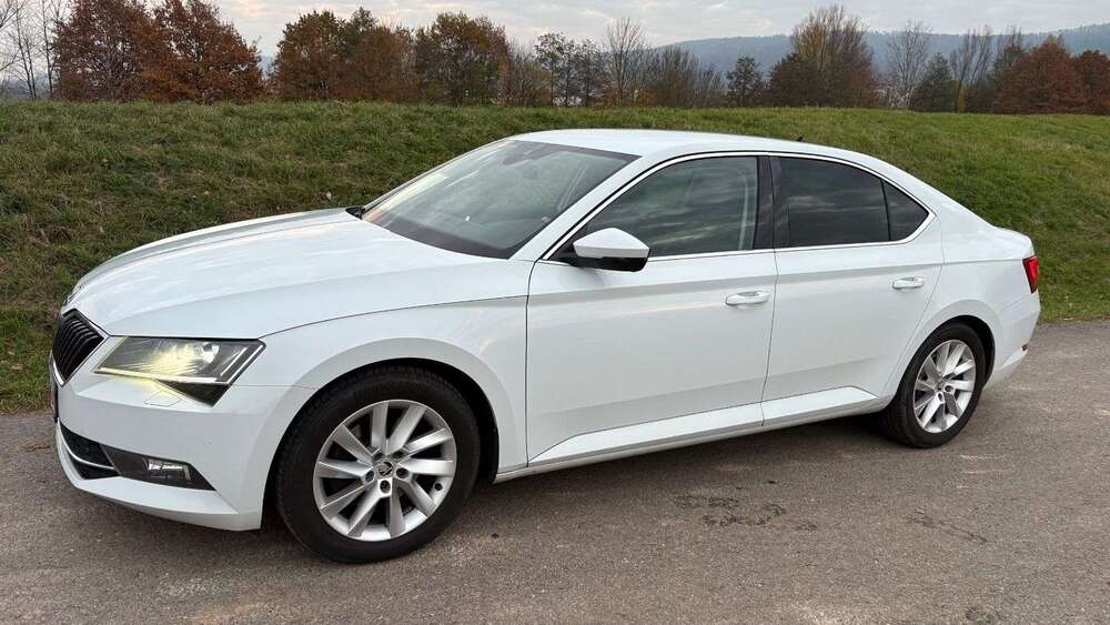 Skoda Superb 165.000 km 15.990 € Winterbach 73650