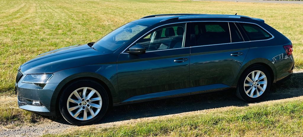 Skoda Superb 96.000 km 17.500 &euro; Nufringen 71154