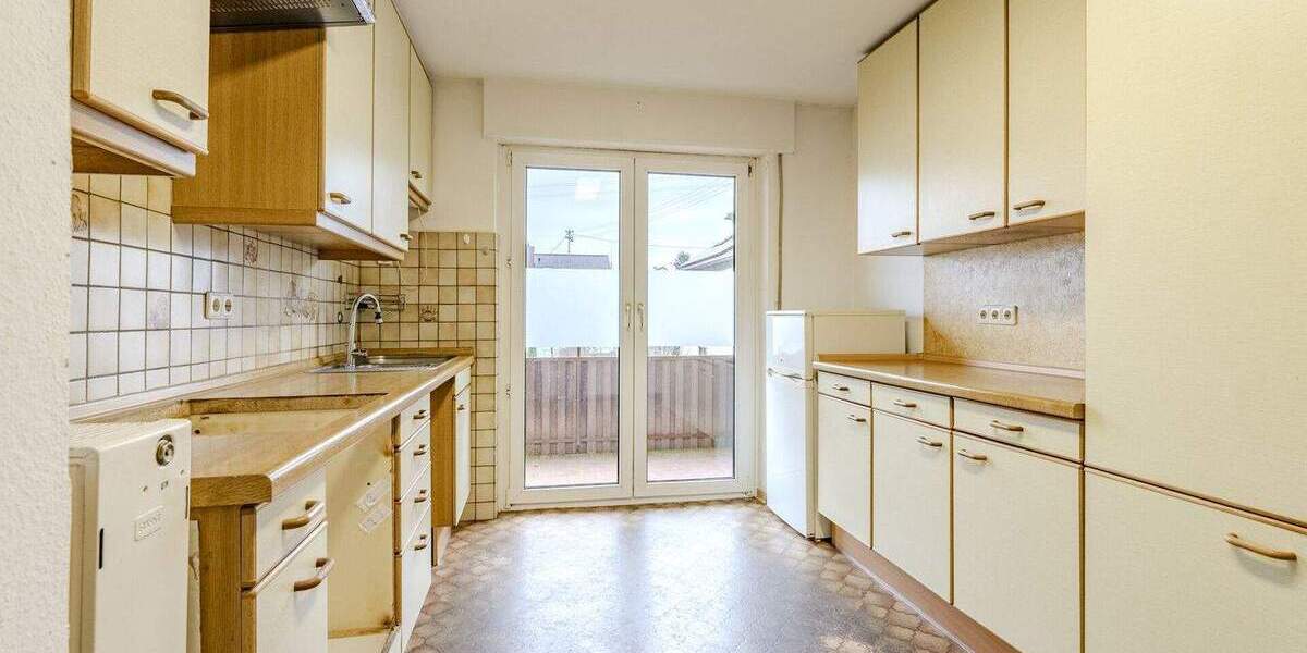 Mehrfamilienhaus, Wohnhaus Sindelfingen / Maichingen Maichingen - 8 Zimmer, 145 m&sup2;, 695.000&euro; | Angebot:24251105