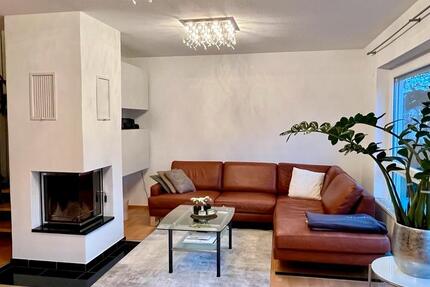 Haus Weinstadt - 9 Zimmer, 247 m&sup2;, 995.000&euro; | Angebot:26825977