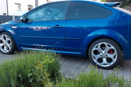 Ford Focus 123.000 km 8.999 &euro; Renningen 71272