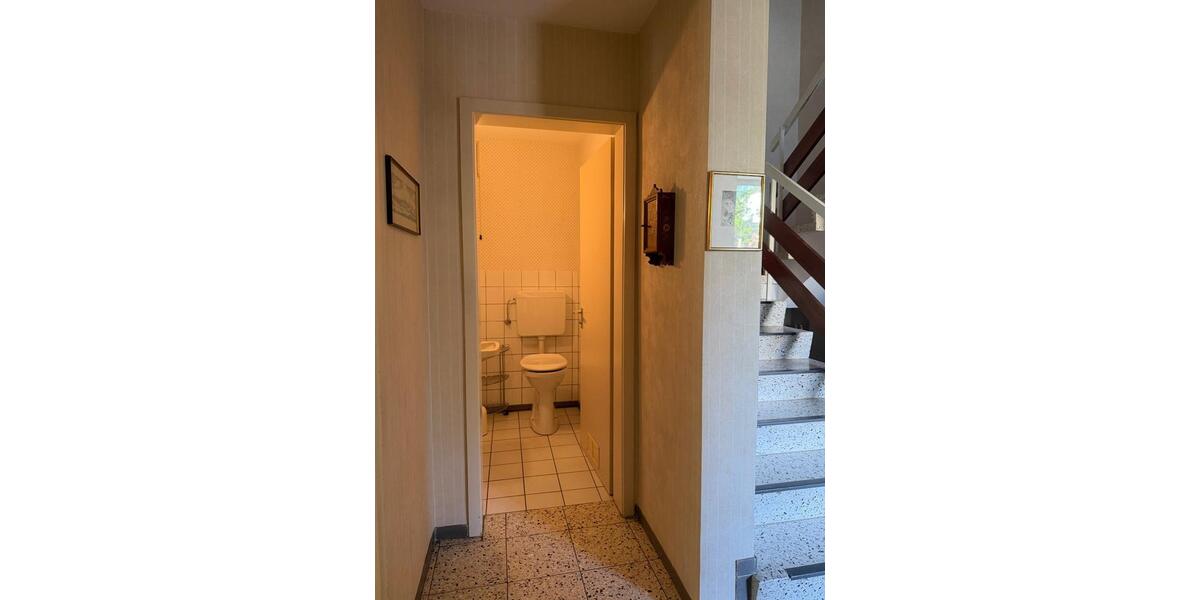 Reihenhaus Backnang - 5.5 Zimmer, 130 m&sup2;, 450.000&euro; | Angebot:26648762