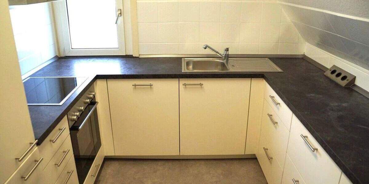 Einfamilienhaus Esslingen am Neckar (Oberesslingen) Oberesslingen - 8 Zimmer, 183 m&sup2;, 629.000&euro; | Angebot:25760346