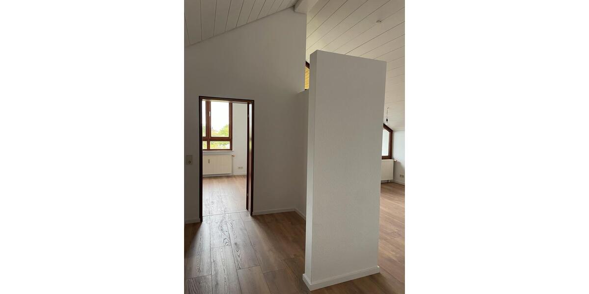 Dachgeschoßwohnung Esslingen am Neckar - 2 Zimmer, 56 m&sup2;, 1.030&euro; | Angebot:26271080