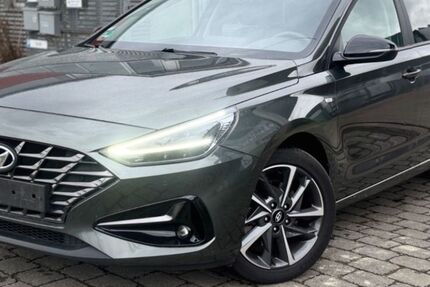 Hyundai i30 111.800 km 15.550 &euro; Metzingen 72555