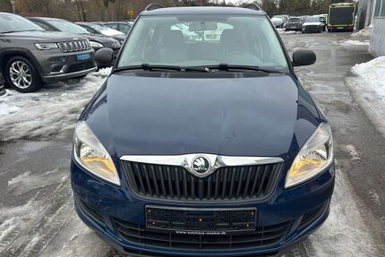 Skoda Fabia 145.242 km 2.990 &euro; Marbach am Neckar 71672