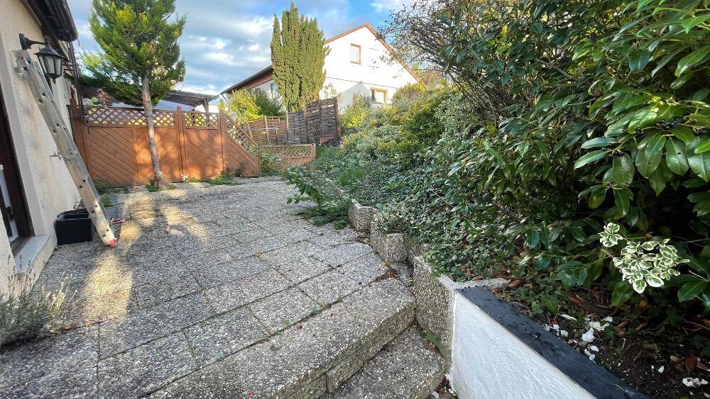 Mehrfamilienhaus, Wohnhaus Weil der Stadt - 6 Zimmer, 132 m&sup2;, 2.300&euro; | Angebot:23958811