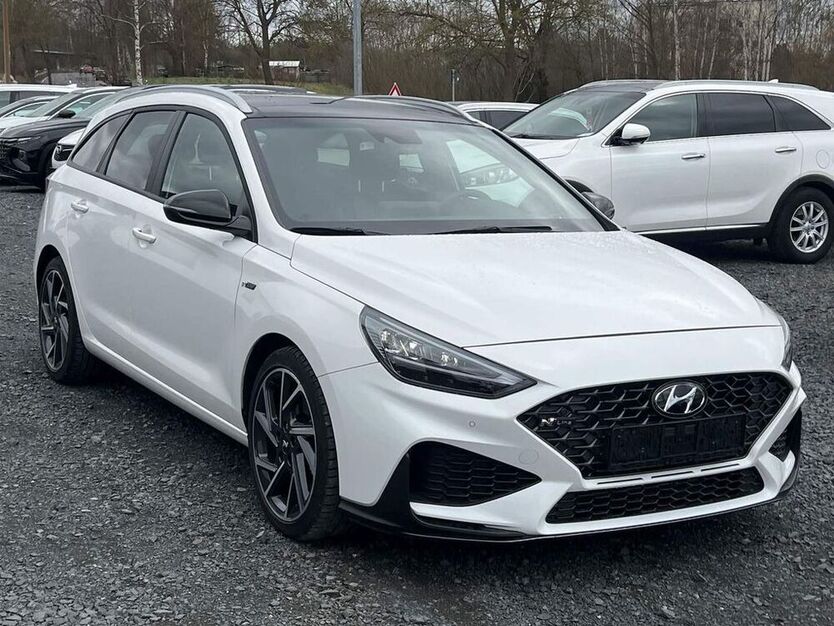 i30