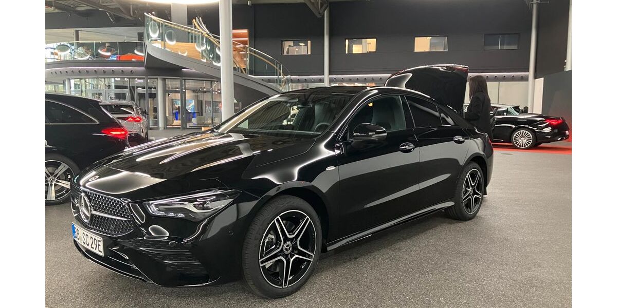 Mercedes-Benz CLA 250 12.000 km 44.790 € Böblingen 71034