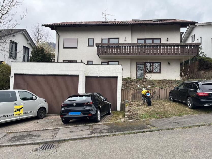 Zu vermieten- Großzügige 3 Zimmerwohnung