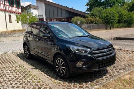 Ford Kuga 35.000 km 18.500 &euro; Stuttgart 70563
