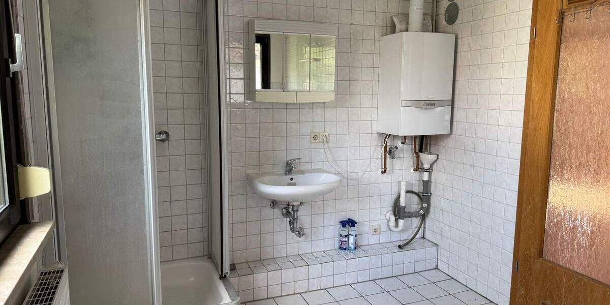 Mehrfamilienhaus, Wohnhaus Stuttgart Stammheim - 7 Zimmer, 135 m&sup2;, 585.000&euro; | Angebot:24547294