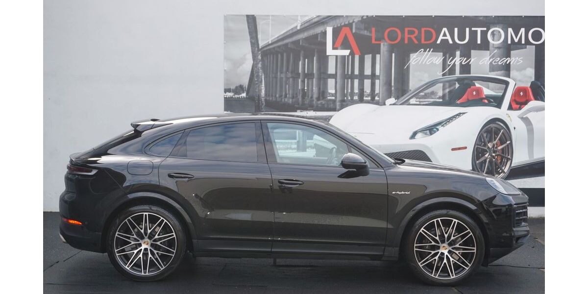 Porsche Cayenne 6.950 km 106.590 € Stuttgart 70499