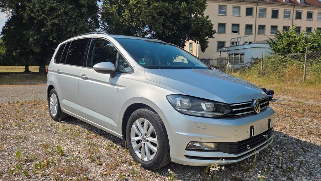 VW Touran 147.000 km 14.500 &euro; Oberboihingen 72644
