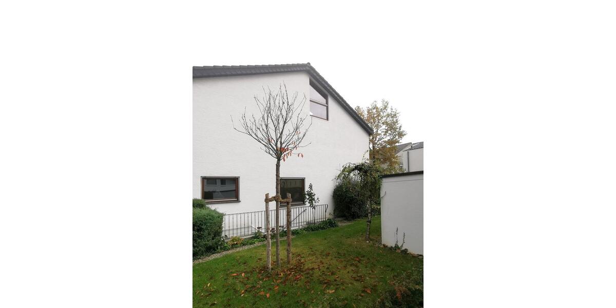 Gepflegtes Einfamilienhaus (Doppelhaus) in Stuttgart-Riedenberg 6 zimmer