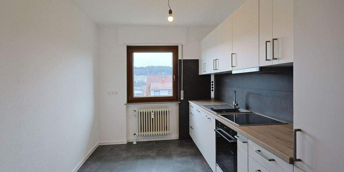 Etagenwohnung Weissach - 3 Zimmer, 95 m&sup2;, 1.100&euro; | Angebot:25468289