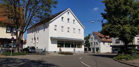 Haus zum Kaufen in Stuttgart 2.300.000 € 831.61 m² 12 zimmer