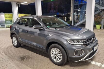 VW T-Roc 62.000 km 21.800 &euro; Stuttgart 70439