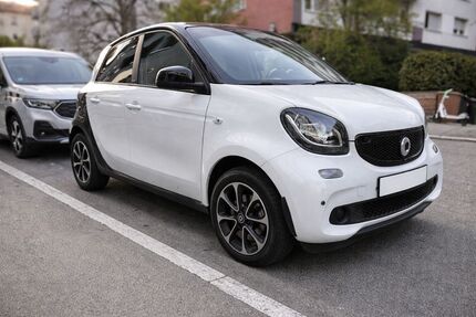 Smart ForFour 65.500 km 9.400 &euro; Stuttgart 70174
