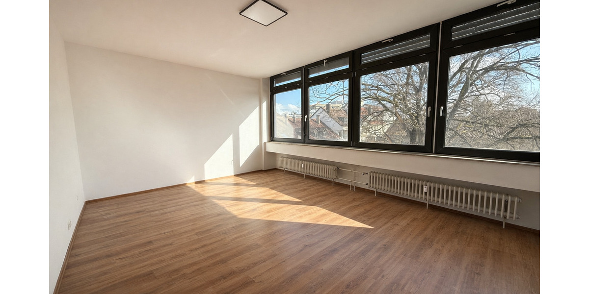 Etagenwohnung Sindelfingen Mitte - 2 Zimmer, 88 m&sup2;, 250.000&euro; | Angebot:26155431