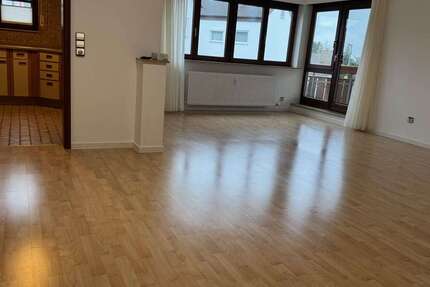 Wohnung Schwieberdingen - 3 Zimmer, 82 m&sup2;, 1.020&euro; | Angebot:25008657