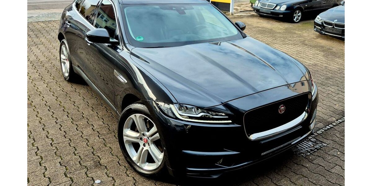 Jaguar F-Pace 100.000 km 24.890 &euro; Stuttgart 70435