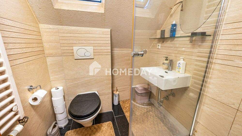 Mehrfamilienhaus, Wohnhaus Köngen - 6 Zimmer, 106 m&sup2;, 399.500&euro; | Angebot:25702482