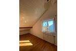 Dachgeschoßwohnung Fellbach Oeffingen - 4 Zimmer, 90 m&sup2;, 1.300&euro; | Angebot:26130840