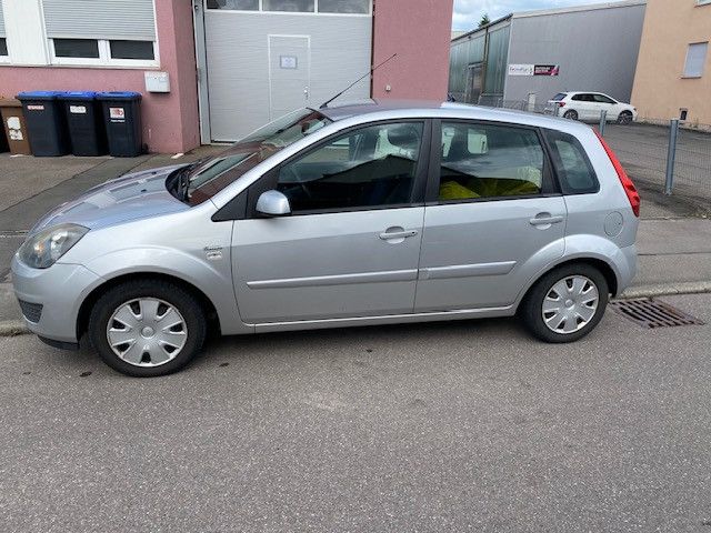 Ford Fiesta 141.200 km 1.800 &euro; Ostfildern 73760