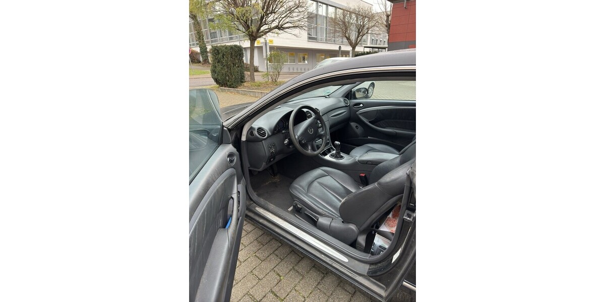 Mercedes-Benz CLK 200 224.500 km 2.000 &euro; Schorndorf 73614