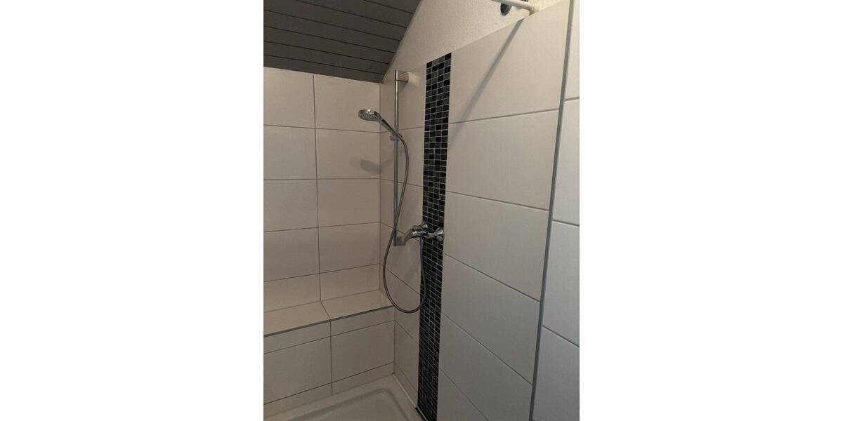 Reihenendhaus Stuttgart Nord - 7 Zimmer, 198 m&sup2;, 2.950&euro; | Angebot:26886443