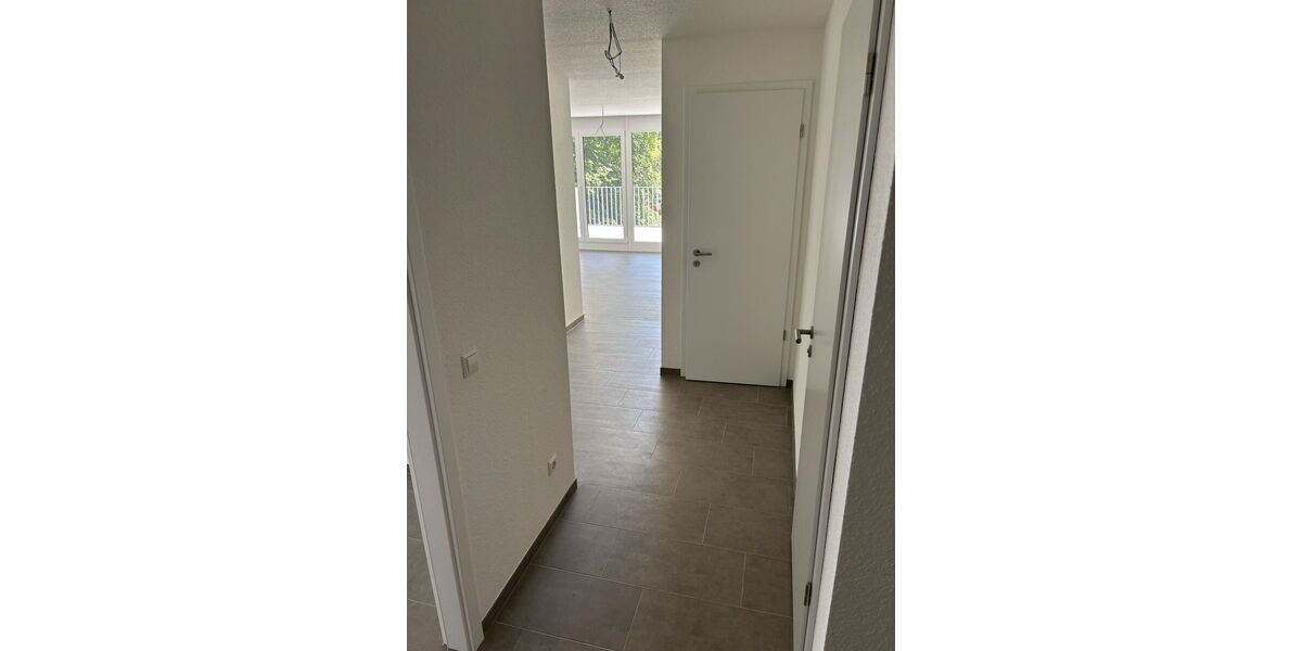 Moderne 3-Zimmer-Wohnung mit Balkon (2. OG mit Aufzug) - Erstbezug - Appartement Kirchheim unter Teck | Angebot:27223081