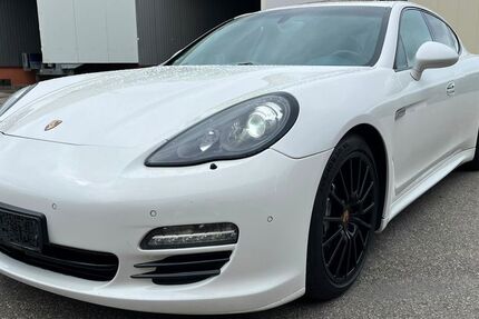 Porsche Panamera 215.000 km 19.970 &euro; Stuttgart 70439