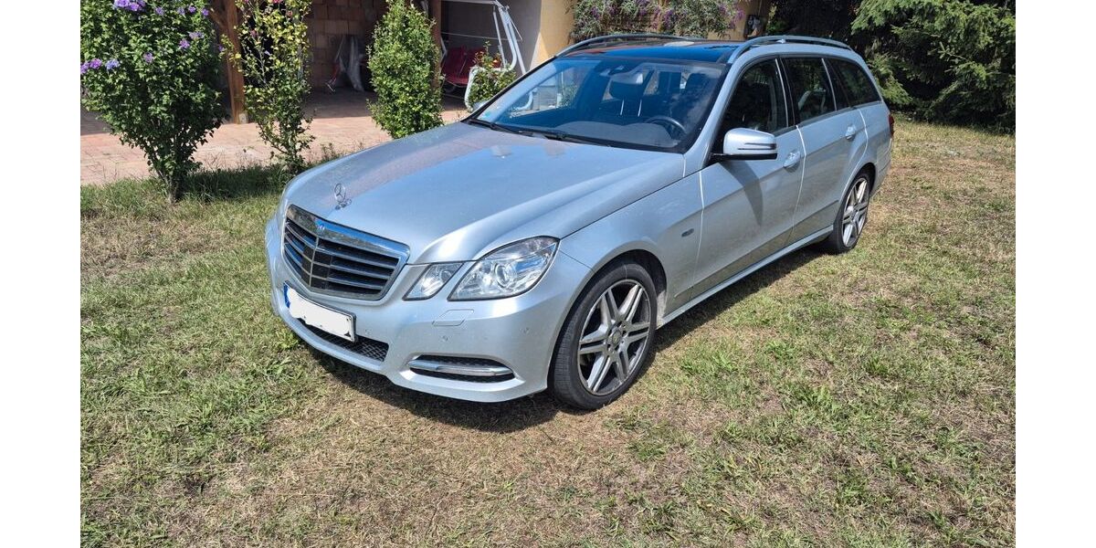 Mercedes-Benz E 300 267.000 km 9.900 &euro; Berglen 73663