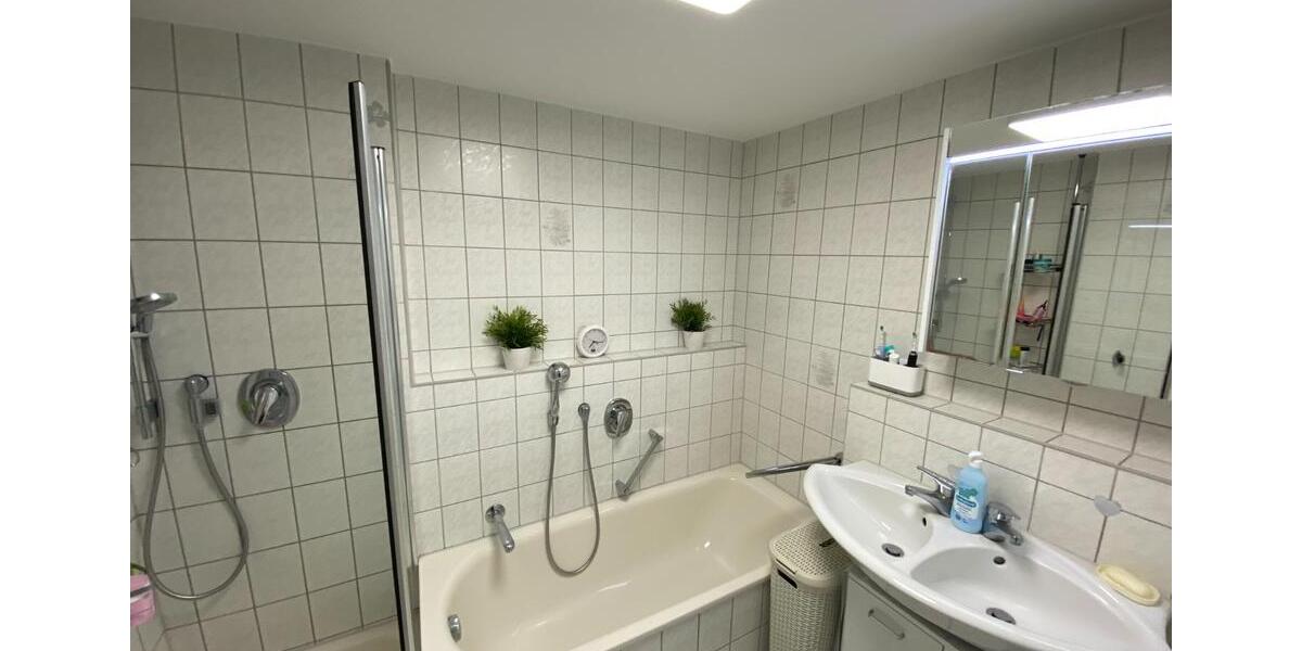 Erdgeschoßwohnung Stuttgart Luginsland - 4 Zimmer, 93 m&sup2;, 463.000&euro; | Angebot:25839475