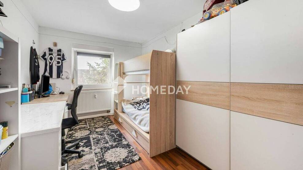 Gepflegte Wohnung mit sonnigem Balkon und Garage in familienfreundlicher Lage in Backnang