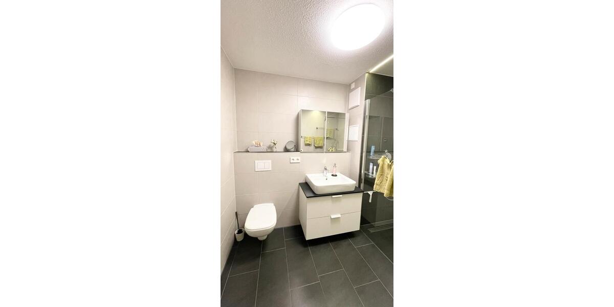 Etagenwohnung Waldenbuch - 2.5 Zimmer, 77 m&sup2;, 349.000&euro; | Angebot:26876361