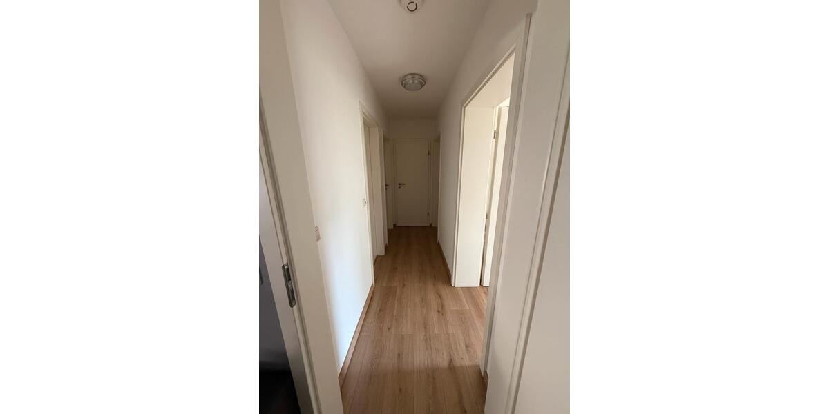 Etagenwohnung Remseck am Neckar - 4.5 Zimmer, 104 m&sup2;, 490.000&euro; | Angebot:26367768
