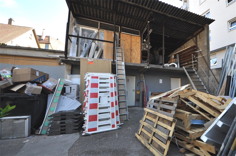 Wohn- und Gewerbeanwesen mit viel Gestaltungspotential in bester Lage zimmer