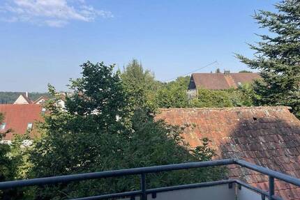 * 2 12 Zimmer-Dachgeschoss-Maisonette-Wohnung inkl. TG *