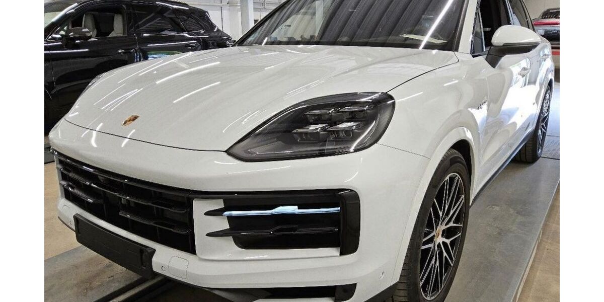 Porsche Cayenne 15.900 km 91.790 &euro; Stuttgart 70499
