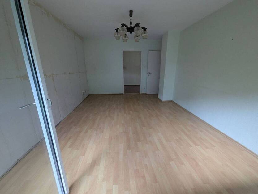 Gepflegtes Ein- bis Zweifamilienhaus mit Pelletheizung, großem Garten und Ausbaumöglichkeiten 9 zimmer