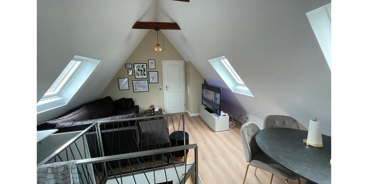 Dachgeschoßwohnung Esslingen am Neckar Oberesslingen - 2 Zimmer, 40 m&sup2;, 850&euro; | Angebot:25088748