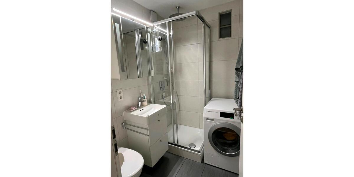 Kernsanierte Möblierte 2 Zimmer Wohnung in Stuttgart Mitte 2 zimmer