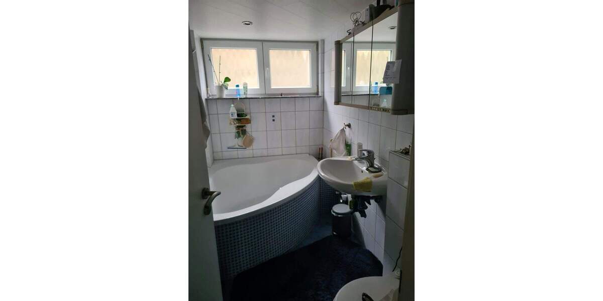 Etagenwohnung Weissach - 4 Zimmer, 99 m&sup2;, 300.000&euro; | Angebot:25854104