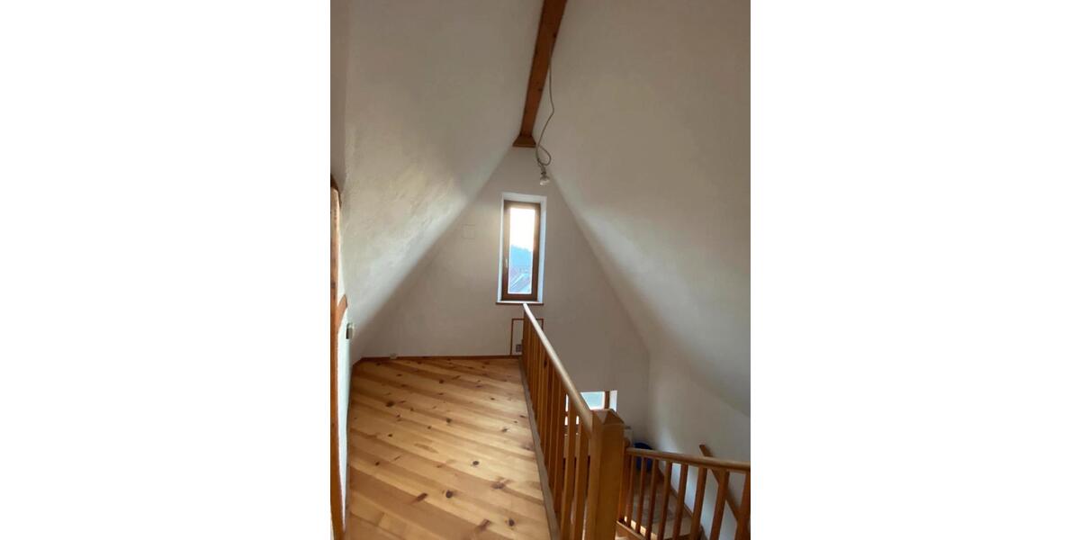 Dachgeschoßwohnung Esslingen am Neckar Oberesslingen - 2 Zimmer, 60 m&sup2;, 1.000&euro; | Angebot:25317287