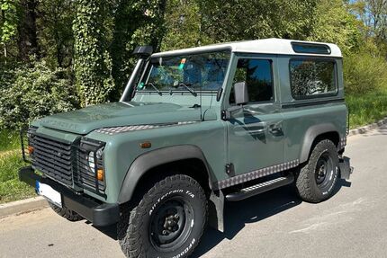 Land Rover Defender 116.200 km 30.900 &euro; Stuttgart 70597