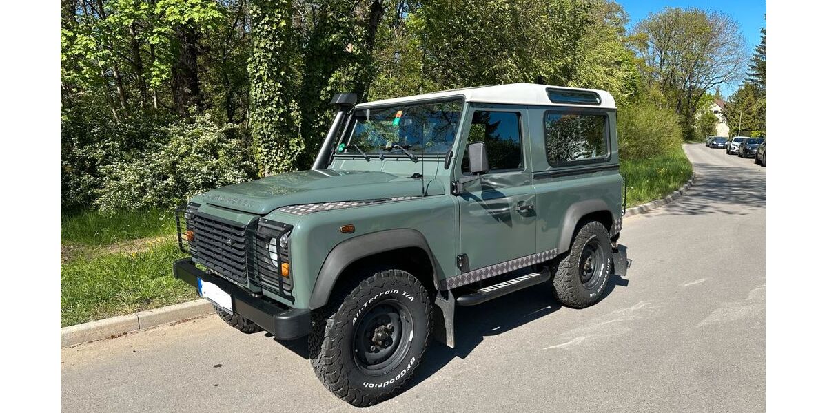 Land Rover Defender 116.200 km 30.900 &euro; Stuttgart 70597