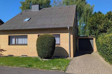Familienfreundliches Einfamilienhaus mit EinliegerWohnung